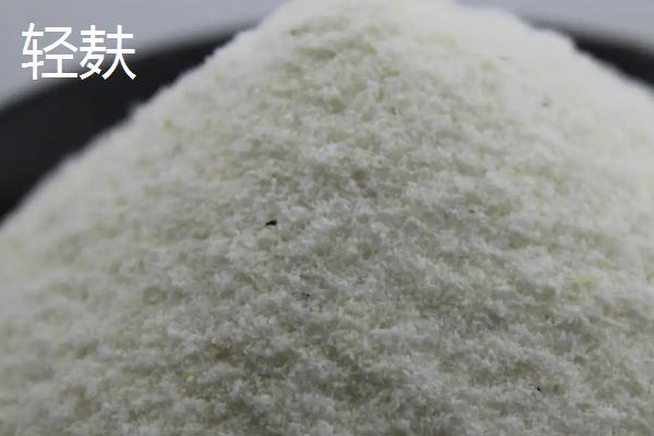 雪花粉和轻麸能不能一起用，两者一起用属于重复添加