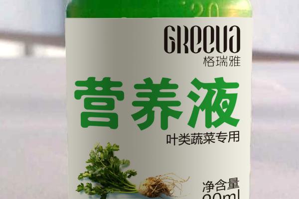 植物营养液的配制方法，可用硝酸钾、硝酸钙、硫酸铁等材料混配